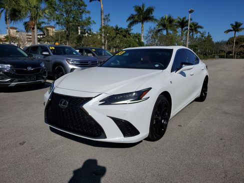 Used 2023 Lexus ES 300h F Sport w/ Accessory Package (Z1) image 2