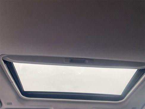 Used 2023 Toyota RAV4 XLE image 29