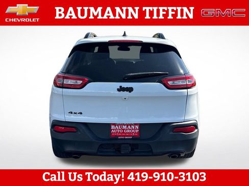 Used 2014 Jeep Cherokee Latitude AWD/4WD image 4