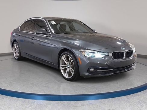 Used 2017 BMW 330i Sedan image 3