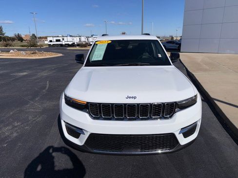 Used 2023 Jeep Grand Cherokee Limited image 7