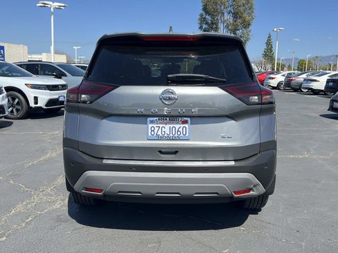 Used 2021 Nissan Rogue SL image 25
