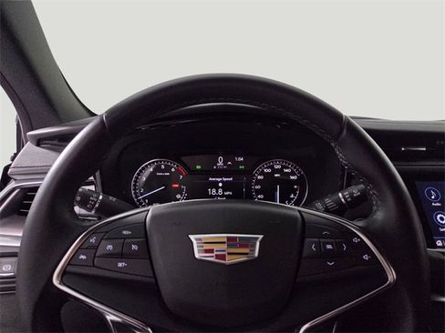 Certified 2022 Cadillac XT5 Luxury image 10