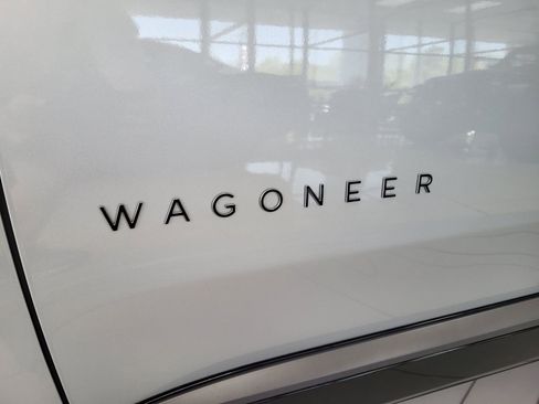 New 2025 Jeep Wagoneer S Limited AWD/4WD image 10