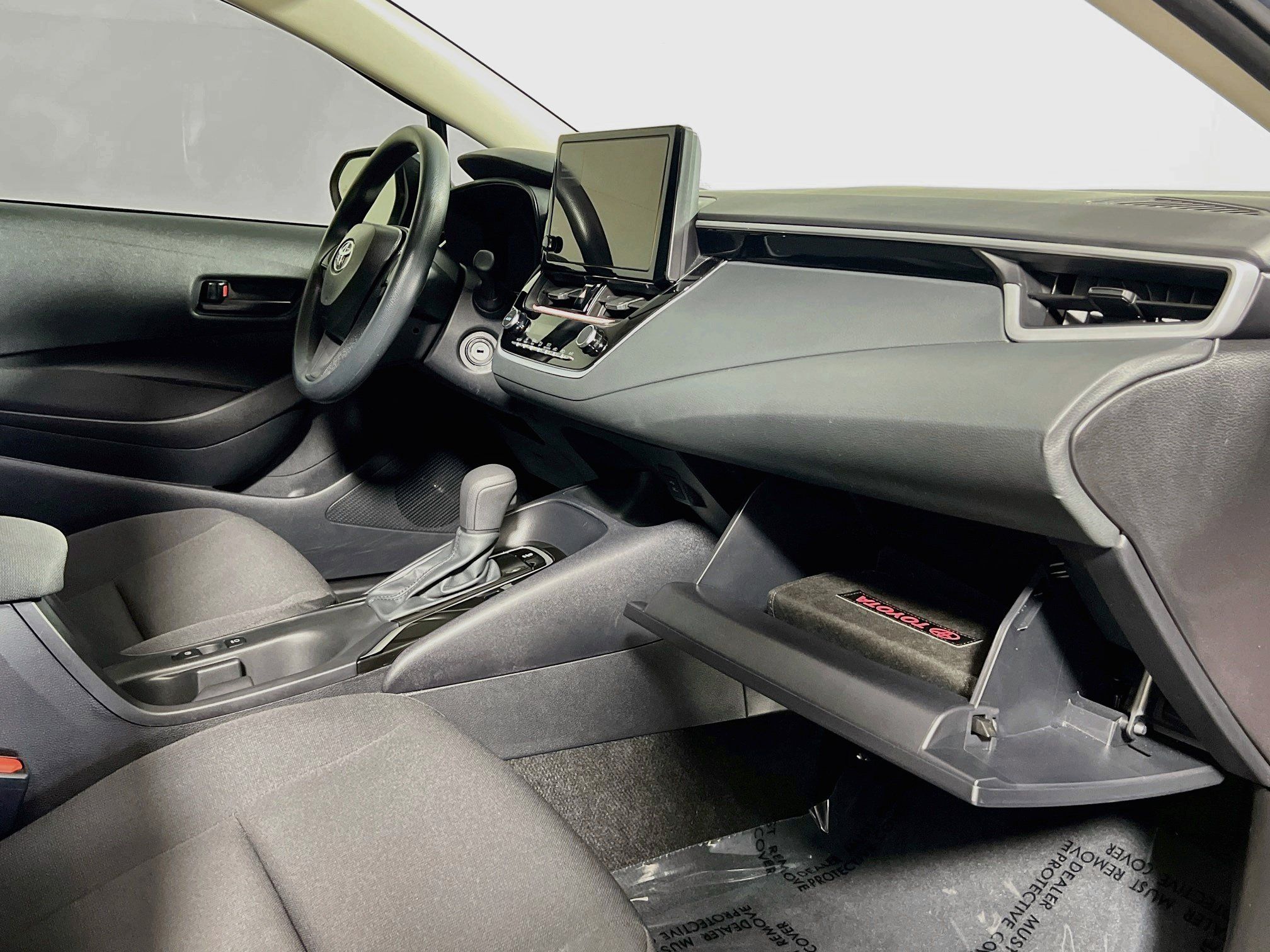 Used 2026 Toyota Corolla LE FWD image 35