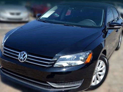 Used 2013 Volkswagen Passat 2.5 S image 3