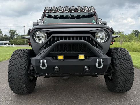 Used 2019 Jeep Wrangler Sport AWD/4WD image 30