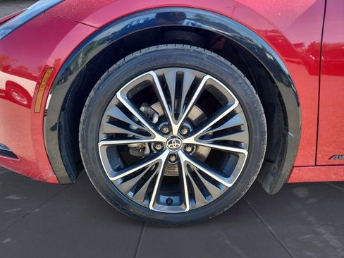 Used 2024 Toyota Prius XLE AWD/4WD image 15