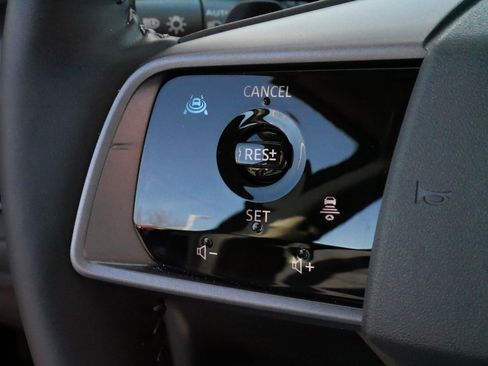 Used 2025 Nissan Murano SL image 25