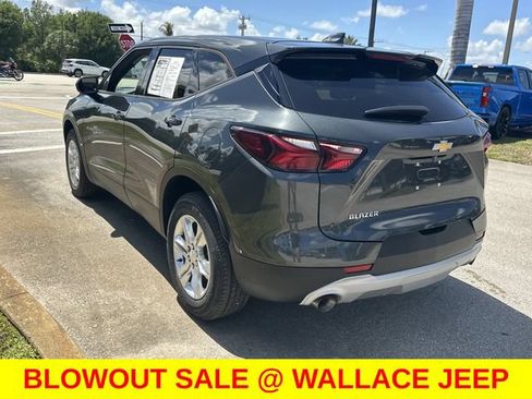 Used 2020 Chevrolet Blazer LT FWD image 3