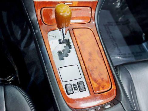 Used 2006 Lexus SC 430 Convertible RWD image 20