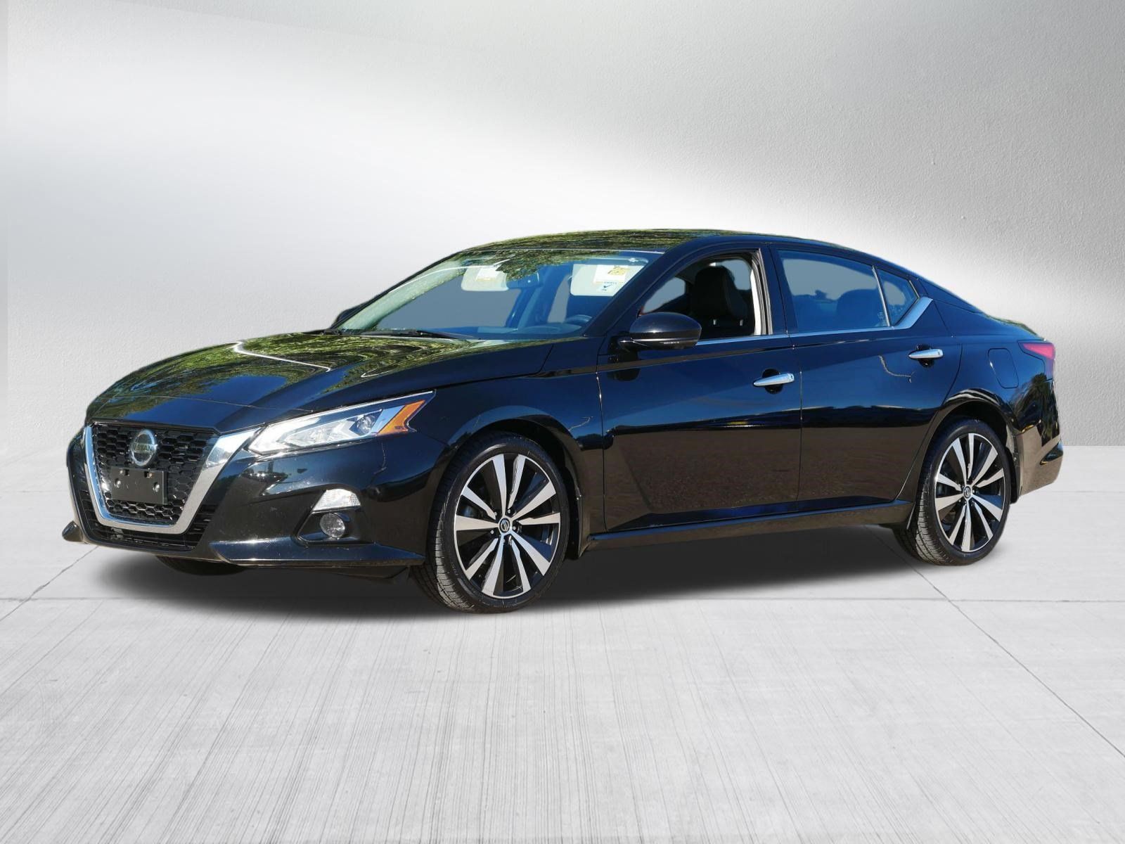 Used 2021 Nissan Altima 2.5 Platinum AWD/4WD image 3