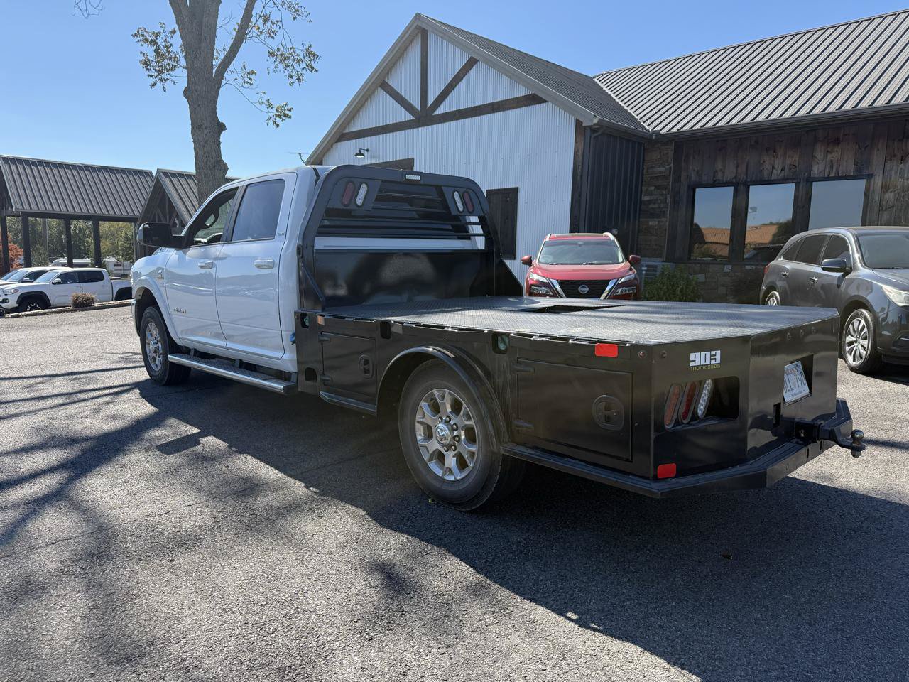Used 2022 RAM 3500 SLT w/ Quick Order Package 2YG SLT AWD/4WD image 3