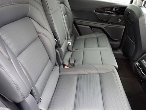 New 2026 Lincoln Nautilus Reserve image 21