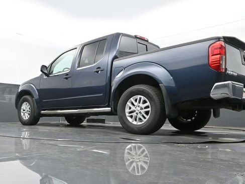 Used 2019 Nissan Frontier SV image 10