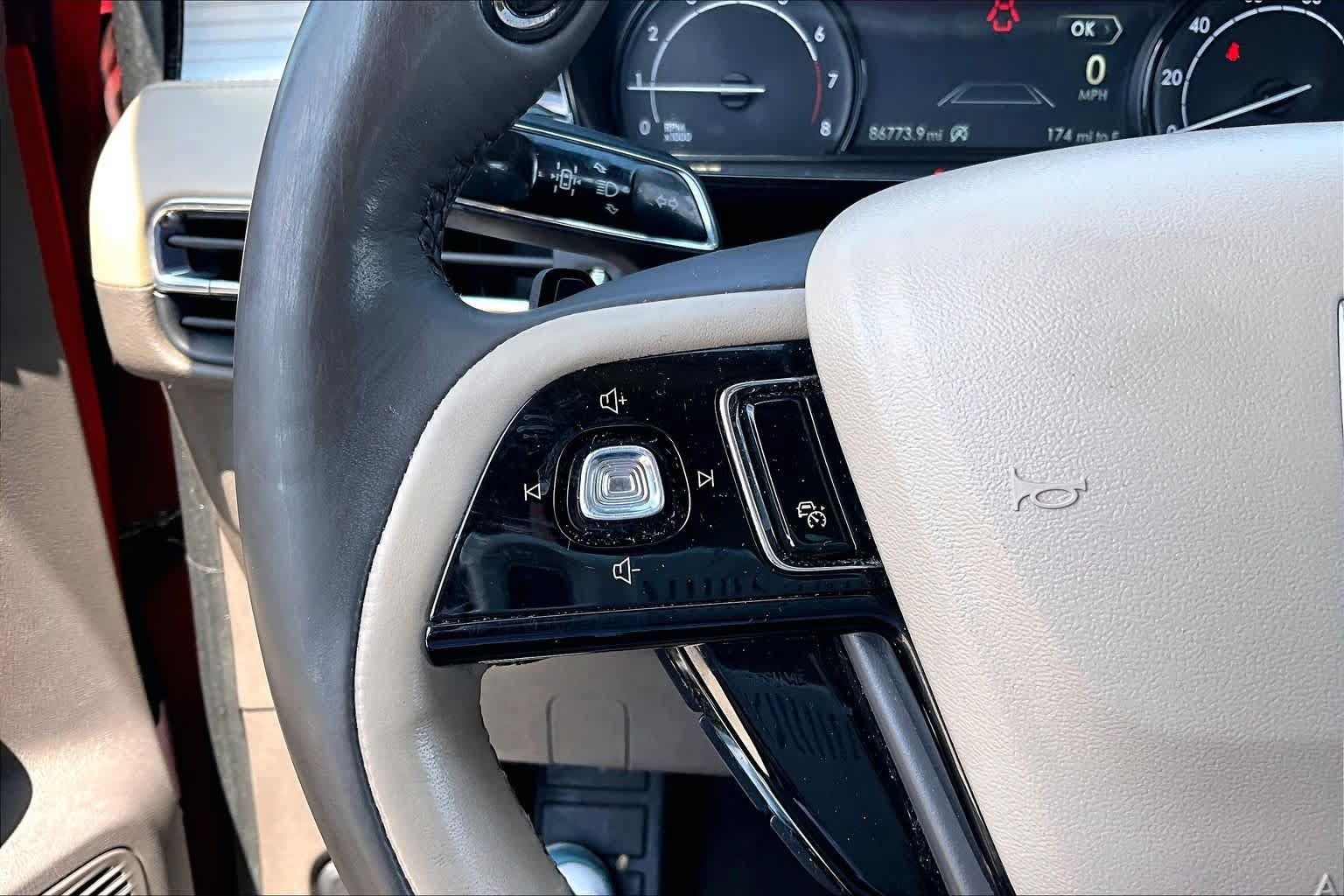Used 2021 Lincoln Corsair FWD image 22