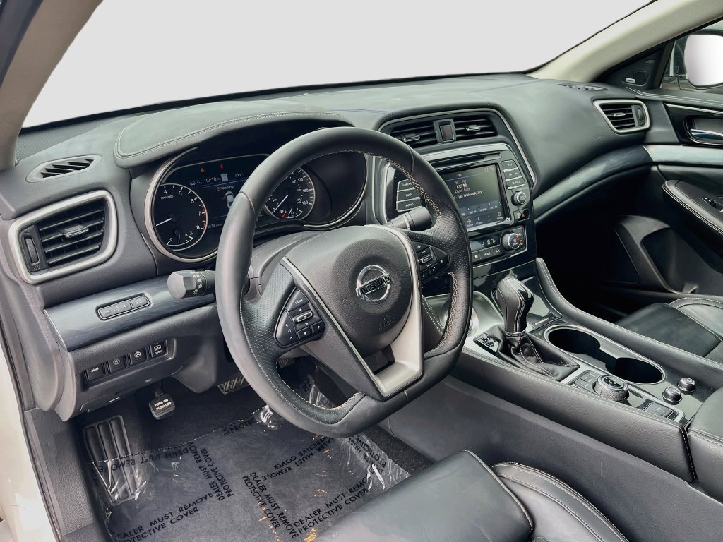 Used 2023 Nissan Maxima Platinum w/ Sport Mat Group FWD image 9