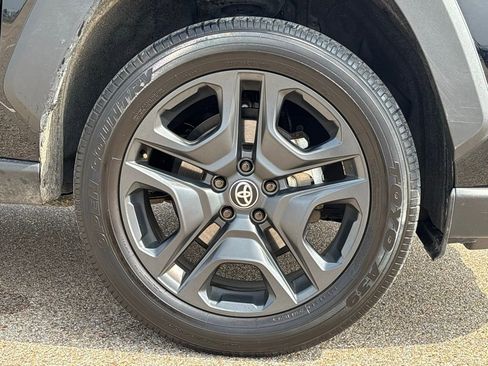 Used 2024 Toyota RAV4 Adventure image 8