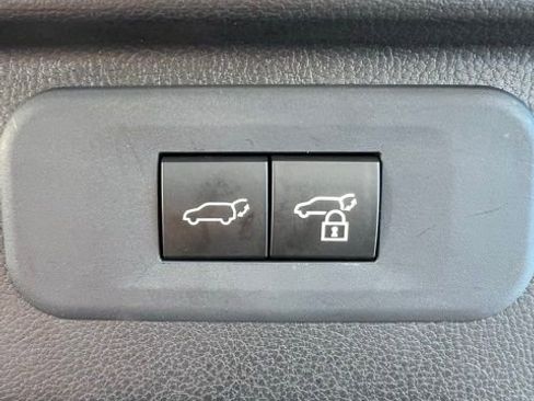 Used 2025 Toyota Grand Highlander AWD image 41