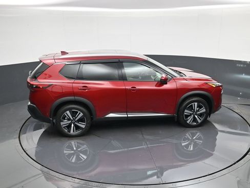 Used 2022 Nissan Rogue SL w/ SL Premium Package image 30