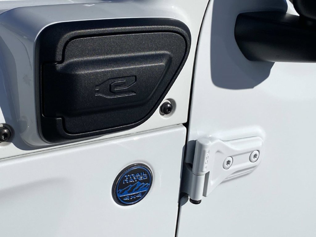 Certified 2024 Jeep Wrangler Unlimited AWD/4WD image 12