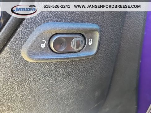 Used 2017 Jeep Wrangler Unlimited Sahara AWD/4WD image 26