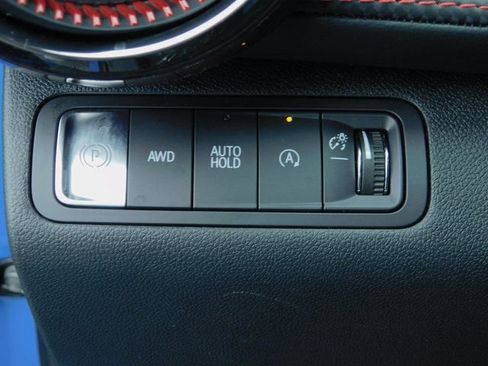 New 2025 Chevrolet Equinox RS AWD/4WD image 30
