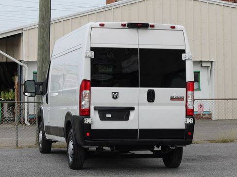 Used 2021 RAM ProMaster 2500 FWD image 6
