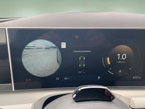 Used 2025 Hyundai Tucson Limited image 26