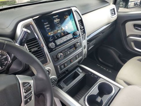 Used 2021 Nissan Titan SV w/ SV Convenience Package AWD/4WD image 23