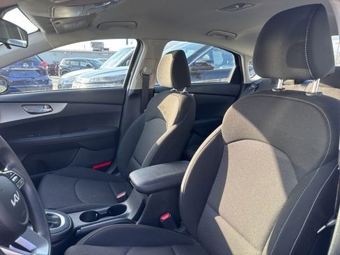 Used 2023 Kia Forte LXS w/ LXS Technology Package image 10