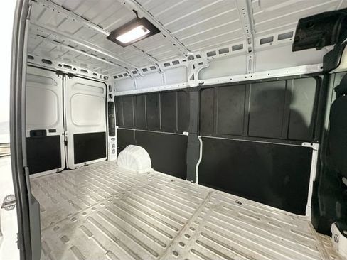 Used 2026 RAM ProMaster 2500 w/ Convenience Group FWD image 25