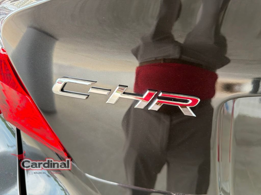 Used 2021 Toyota C-HR LE FWD image 16