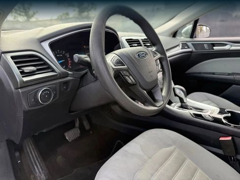 Used 2014 Ford Fusion S image 17