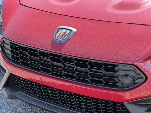 Used 2019 FIAT 124 Spider Abarth w/ Convenience Group RWD image 7