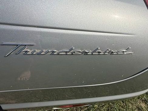 Used 2005 Ford Thunderbird RWD image 5