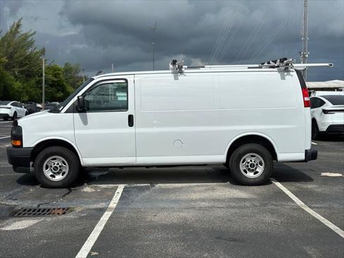 Used 2023 GMC Savana 2500 w/ Driver Convenience Package RWD image 22