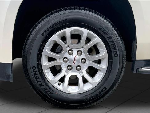 Used 2015 GMC Yukon XL SLT w/ Open Road Package image 11