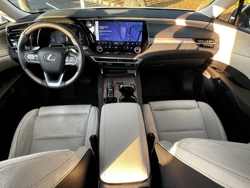 Used 2023 Lexus RX 350 w/ Cold Area Package AWD/4WD image 34