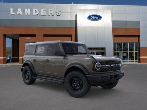 New 2026 Ford Bronco Outer Banks image 7