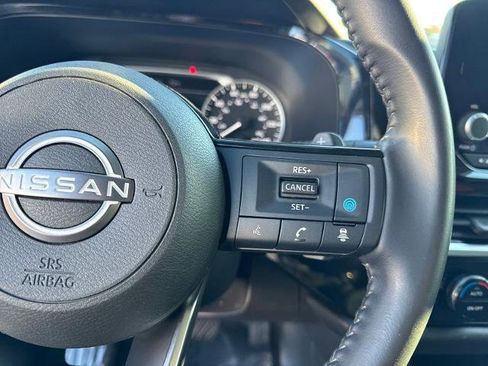 Certified 2023 Nissan Pathfinder SV w/ Black Appearance Package image 15