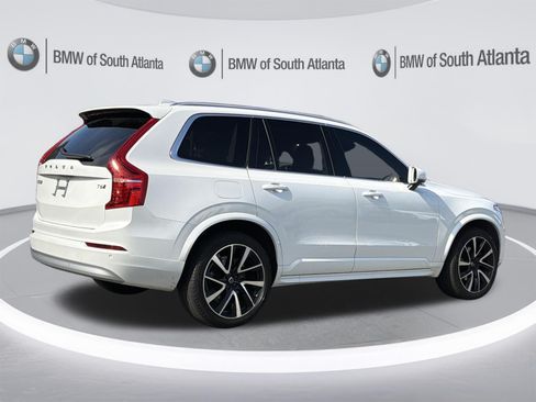 Used 2022 Volvo XC90 T6 Momentum w/ Climate Package AWD/4WD image 30