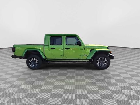 New 2025 Jeep Gladiator Sport w/ Premium Package image 9