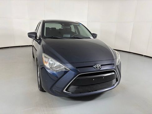 Used 2017 Toyota Yaris iA image 86