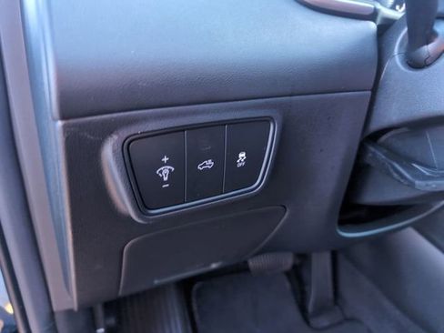 Certified 2024 Hyundai Santa Cruz SEL image 17