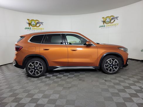 Certified 2025 BMW X1 xDrive28i w/ Technology Package image 8