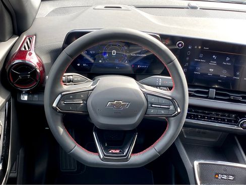 New 2025 Chevrolet Equinox RS w/ Safety and Technology Package image 8