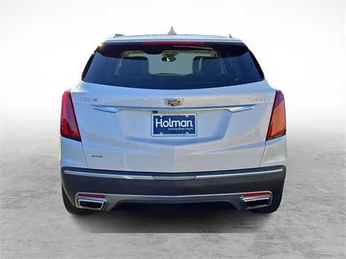 Used 2021 Cadillac XT5 Premium Luxury image 5