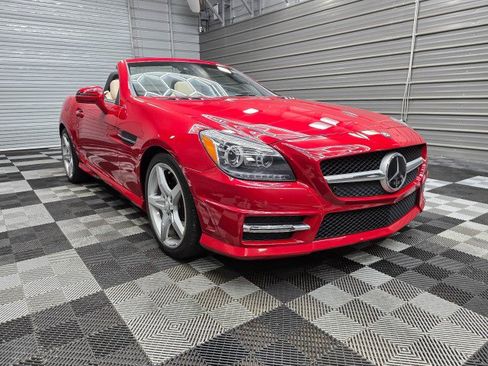 Used 2014 Mercedes-Benz SLK 350 image 5