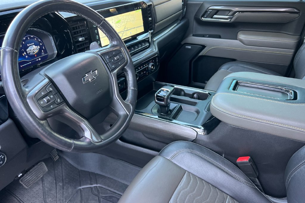 Used 2022 Chevrolet Silverado 1500 ZR2 w/ Technology Package AWD/4WD image 13